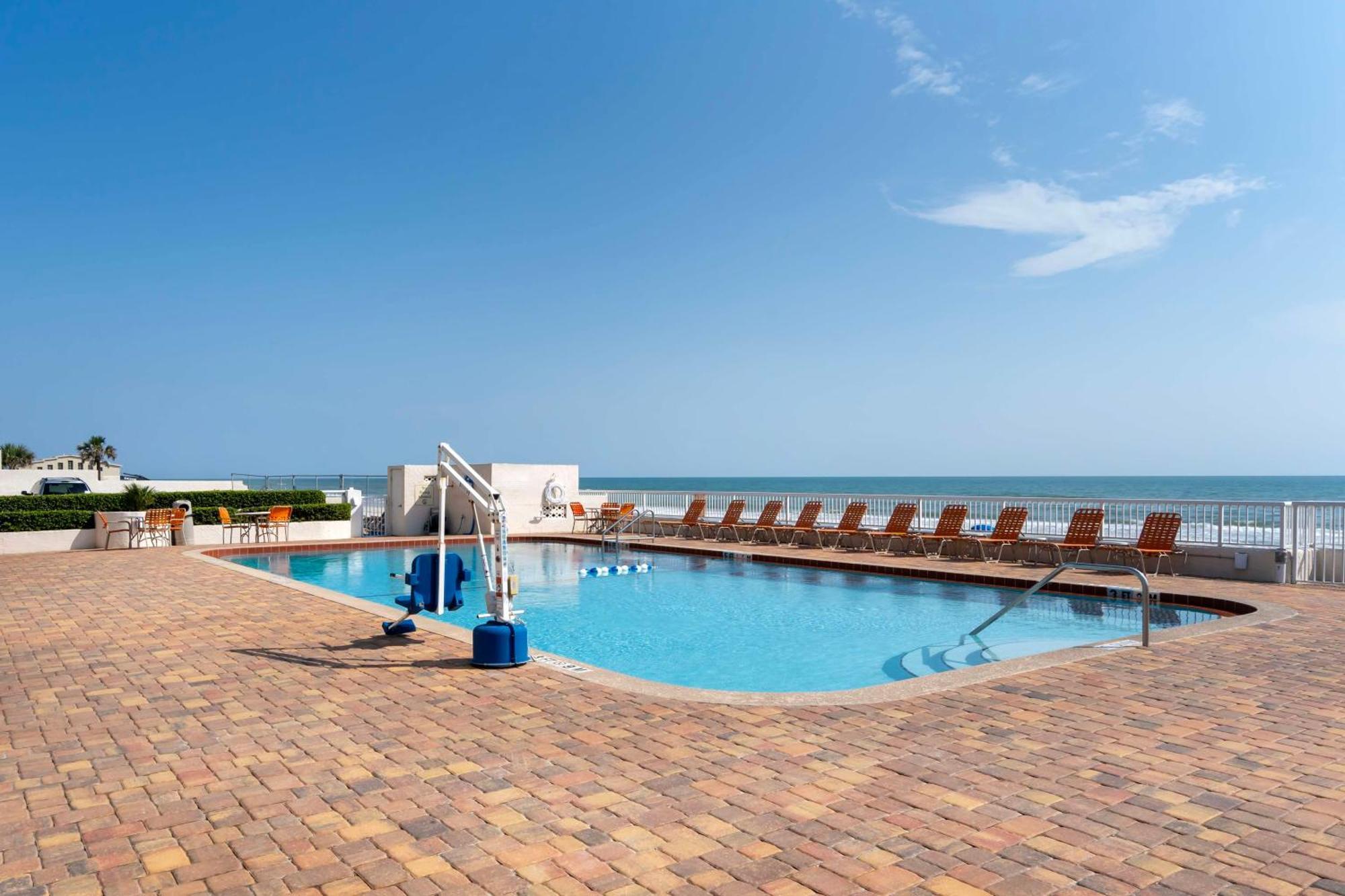 Best Western Plus Daytona Inn Seabreeze Daytona Beach Extérieur photo